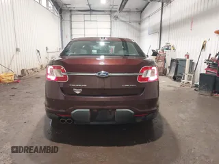 2010 Ford Taurus Limited с VIN 1FAHP2FW5AG145717, выставлен на аукционе IAAI как лот 42503027 с пробегом 203 995 миль миль и . История ставок и продаж доступна на DreamBid. Изображение 16.
