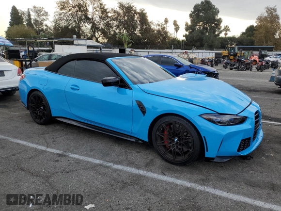 2024 BMW M4 Competition xDrive z VIN WBS33BA09RCP19220, wystawiony jako Copart lot #84696084 z przebiegiem 10 076 mil mil oraz Szkoda całkowita • Salvage title. Historia ofert i sprzedaży dostępna na DreamBid. Obrazek 4.