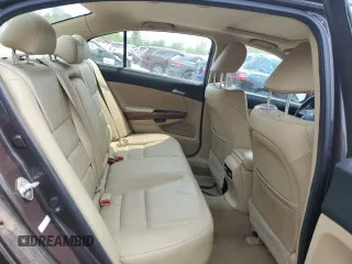 2011 Honda Accord EX-L z VIN 1HGCP3F82BA016447, wystawiony jako Copart lot #59323475 z przebiegiem 174 297 mil mil oraz Szkoda całkowita • Salvage title. Historia ofert i sprzedaży dostępna na DreamBid. Obrazek 10.