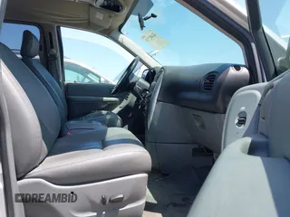 2007 Chrysler Town & Country Touring with VIN 2A8GP54L27R358317, listed as a IAAI auction lot 42492735 with 138,165 mi miles and . Bid and sale history available at DreamBid. Image 5.