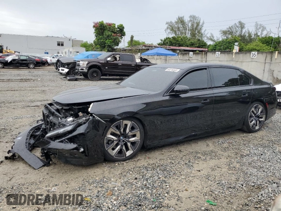 2023 BMW 7 Series 740i z VIN WBA23EH04PCM35417, wystawiony jako Copart lot #64016503 z przebiegiem 12 425 mil mil oraz . Historia ofert i sprzedaży dostępna na DreamBid. Obrazek 1.