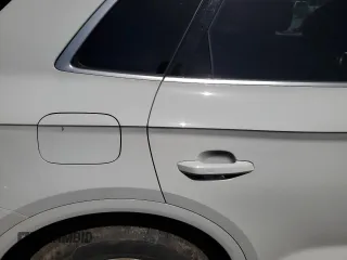 2019 Audi Q5 Premium z VIN WA1ANAFY4K2125898, wystawiony jako Copart lot #55009965 z przebiegiem Nie podano mil oraz Szkoda całkowita • Salvage title. Historia ofert i sprzedaży dostępna na DreamBid. Obrazek 10.
