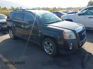 2013 GMC Terrain SLT with VIN 2GKFLVE37D6201641, listed as a IAAI auction lot 40693982 with 178,147 mi miles. Bid and sale history available at carsss.com. Image 1.