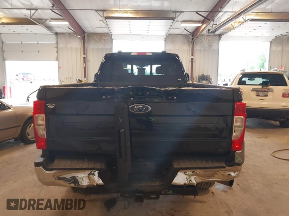 2020 Ford F-250 XL z VIN 1FT7W2B61LED31624, wystawiony jako IAAI lot #42383538 z przebiegiem 124 775 mil mil oraz . Historia ofert i sprzedaży dostępna na DreamBid. Obrazek 16.