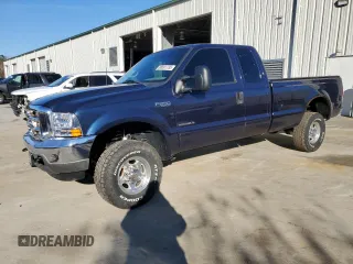2001 Ford Super Duty F-250 XL with VIN 1FTNX20F11EB60992, listed as a Copart auction lot 88501795 with 136,557 mi miles and Salvage Title. Bid and sale history available at carsss.com. Image 1.