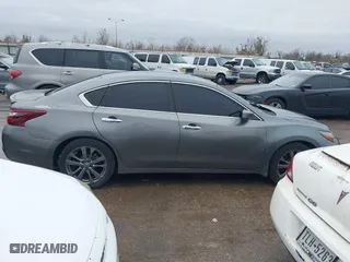 2018 Nissan Altima 2.5 SL with VIN 1N4AL3AP7JC184397, listed as a IAAI auction lot 41333050 with 110,206 mi miles. Bid and sale history available at carsss.com. Image 13.