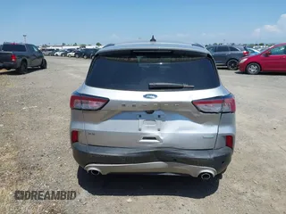 2020 Ford Escape SE с VIN 1FMCU0G68LUA82385, выставлен на аукционе IAAI как лот 42113552 с пробегом 82 771 миль миль и . История ставок и продаж доступна на DreamBid. Изображение 17.