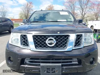 2011 Nissan Pathfinder LE with VIN 5N1AR1NB1BC601571, listed as a IAAI auction lot 41981127 with 175,849 mi miles. Bid and sale history available at carsss.com. Image 6.
