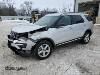 2017 Ford Explorer XLT with VIN 1FM5K8D88HGA68687, listed as a Copart auction lot 44532115 with 147,117 mi miles and Non Repairable. Bid and sale history available at carsss.com. Image 1.