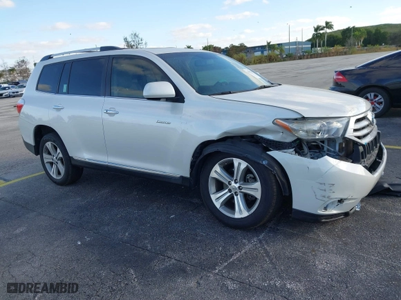 2012 Toyota Highlander Limited with VIN 5TDYK3EH3CS065911, listed as a IAAI auction lot 41031649 with 158,162 mi miles. Bid and sale history available at carsss.com. Image 1.