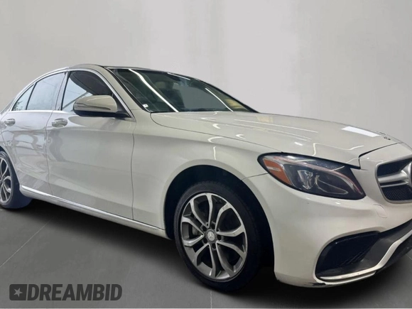 2015 Mercedes-Benz C 300 Luxury with VIN 55SWF4KB0FU020322, listed as a Copart auction lot 65088655 with 145,456 mi miles and Clean title. Bid and sale history available at DreamBid. Image 1.