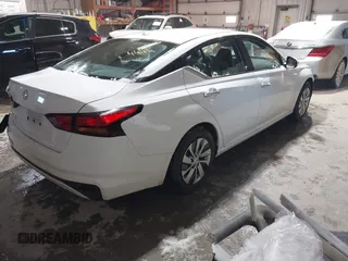 2019 Nissan Altima 2.5 S with VIN 1N4BL4BV1KC129923, listed as a IAAI auction lot 41894444 with 135,159 mi miles. Bid and sale history available at carsss.com. Image 4.