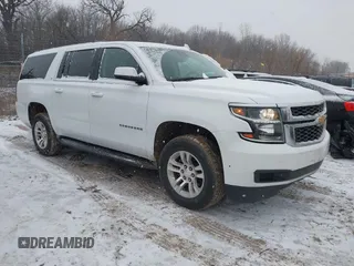 2019 Chevrolet Suburban LT with VIN 1GNSCHKC6KR200750, listed as a IAAI auction lot 41571058 with 38,819 mi miles. Bid and sale history available at carsss.com. Image 1.