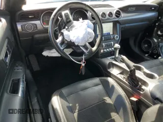 2020 Ford Mustang GT z VIN 1FA6P8CF0L5101122, wystawiony jako Copart lot #64829145 z przebiegiem 28 632 mil mil oraz Szkoda całkowita • Salvage title. Historia ofert i sprzedaży dostępna na DreamBid. Obrazek 8.