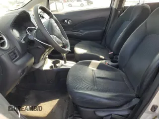 2015 Nissan Note SV z VIN 3N1CE2CPXFL372205, wystawiony jako Copart lot #61229735 z przebiegiem 91 889 mil mil oraz Szkoda całkowita • Salvage title. Historia ofert i sprzedaży dostępna na DreamBid. Obrazek 7.