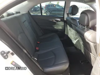 2007 Mercedes-Benz E-Class 3.5L with VIN WDBUF56X47B084760, listed as a Copart auction lot 84942024 with 117,213 mi miles and Salvage Title. Bid and sale history available at carsss.com. Image 10.