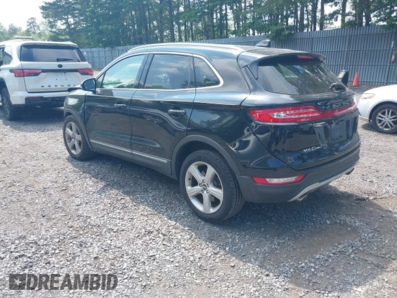 2017 Lincoln MKC Premiere with VIN 5LMCJ1C90HUL52132, listed as a IAAI auction lot 42611380 with 141,981 mi miles and . Bid and sale history available at DreamBid. Image 3.