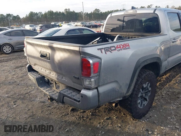 2021 Toyota Tacoma 4WD SR5 with VIN 5TFDZ5BN2MX063823, listed as a IAAI auction lot 41447098 with 52,538 mi miles. Bid and sale history available at carsss.com. Image 16.