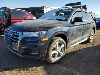 2020 Audi Q5 Premium with VIN WA1ANAFY6L2043625, listed as a Copart auction lot 82684074 with 37,700 mi miles and Non Repairable. Bid and sale history available at carsss.com. Image 1.