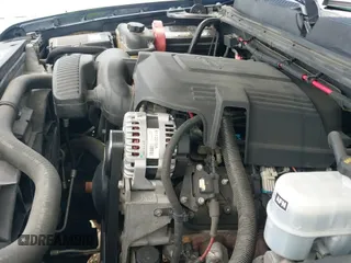 2008 Chevrolet Silverado 1500 1LT z VIN 2GCEC19J081234542, wystawiony jako IAAI lot #42682231 z przebiegiem 115 648 mil mil oraz . Historia ofert i sprzedaży dostępna na DreamBid. Obrazek 19.
