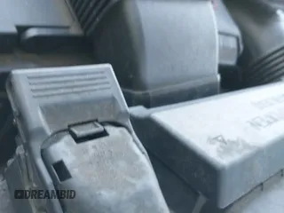 2020 Kia Sorento LX with VIN 5XYPG4A37LG657127, listed as a IAAI auction lot 42164840 with 114,167 mi miles and . Bid and sale history available at DreamBid. Image 19.