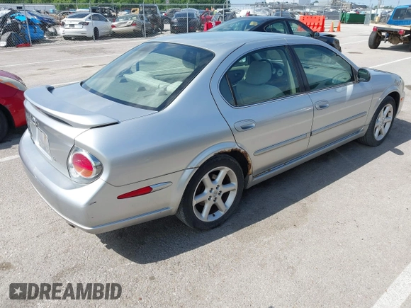 2003 Nissan Maxima SE with VIN JN1DA31D33T513282, listed as a IAAI auction lot 42289710 with 343,973 mi miles and . Bid and sale history available at DreamBid. Image 4.