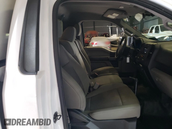 2015 Ford F-150 XL z VIN 1FTMF1EP8FKE78370, wystawiony jako Copart lot #51761025 z przebiegiem 128 694 mil mil oraz Czysty tytuł • Clean title. Historia ofert i sprzedaży dostępna na DreamBid. Obrazek 10.