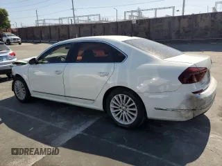 2016 Volkswagen Passat SE с VIN 1VWBT7A35GC024737, выставлен на аукционе Copart как лот 61588285 с пробегом 157 573 миль миль и Списание • Salvage title. История ставок и продаж доступна на DreamBid. Изображение 2.