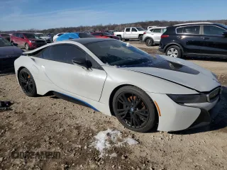 2015 BMW i8 z VIN WBY2Z2C51FV392594, wystawiony jako Copart lot #42561715 z przebiegiem Nie podano mil oraz Szkoda całkowita • Salvage title. Historia ofert i sprzedaży dostępna na DreamBid. Obrazek 4.
