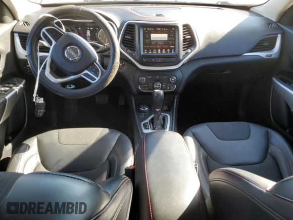 2018 Jeep Cherokee Trailhawk with VIN 1C4PJMBB9JD548008, listed as a Copart auction lot 43076075 with 61,906 mi miles and Salvage title. Bid and sale history available at DreamBid. Image 8.