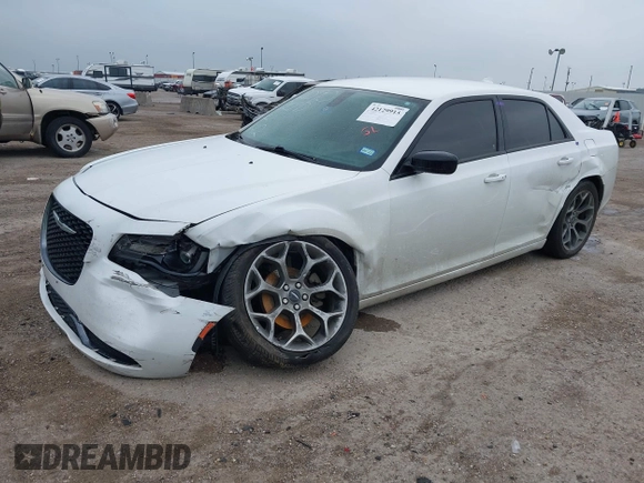 2018 Chrysler 300 Touring L z VIN 2C3CCAAG5JH320468, wystawiony jako IAAI lot #42129913 z przebiegiem 188 134 mil mil oraz . Historia ofert i sprzedaży dostępna na DreamBid. Obrazek 17.