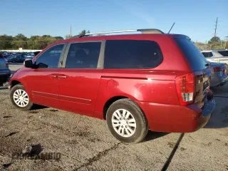 2011 Kia Sedona LX with VIN KNDMG4C78B6410543, listed as a Copart auction lot 73153064 with 149,751 mi miles and Non Repairable. Bid and sale history available at carsss.com. Image 2.