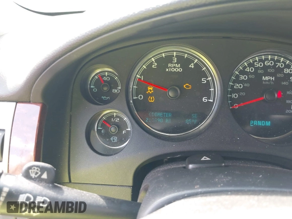 2012 Chevrolet Tahoe LT with VIN 1GNSKBE07CR161461, listed as a IAAI auction lot 42195737 with 210,890 mi miles and . Bid and sale history available at DreamBid. Image 7.