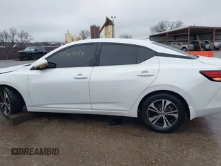 2020 Nissan Sentra SV with VIN 3N1AB8CVXLY228721, listed as a IAAI auction lot 38604644 with 70,458 mi miles. Bid and sale history available at carsss.com. Image 15.