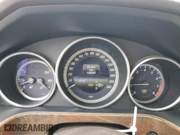 2014 Mercedes-Benz E 350 Luxury with VIN WDDHF8JB1EA814827, listed as a Copart auction lot 54830405 with 120,332 mi miles and Clean Title. Bid and sale history available at DreamBid. Image 9.