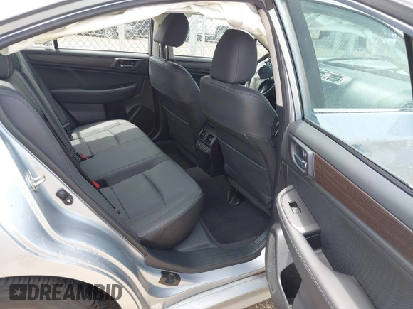 2017 Subaru Legacy Limited z VIN 4S3BNAN6XH3041226, wystawiony jako IAAI lot #42483808 z przebiegiem 47 210 mil mil oraz . Historia ofert i sprzedaży dostępna na DreamBid. Obrazek 8.