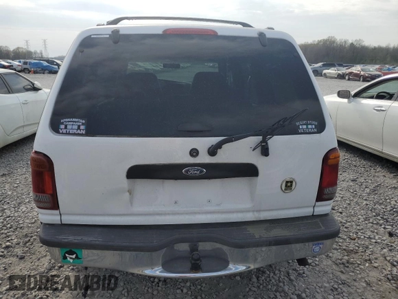 1998 Ford Explorer XL z VIN 1FMZU32EXWUA38970, wystawiony jako Copart lot #44991615 z przebiegiem 298 655 mil mil oraz Szkoda całkowita • Salvage title. Historia ofert i sprzedaży dostępna na DreamBid. Obrazek 6.