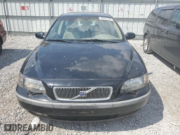 2002 Volvo V70 with VIN YV1SW61R621196346, listed as a Copart auction lot 70425794 with 0 mi miles and Salvage Title. Bid and sale history available at carsss.com. Image 5.