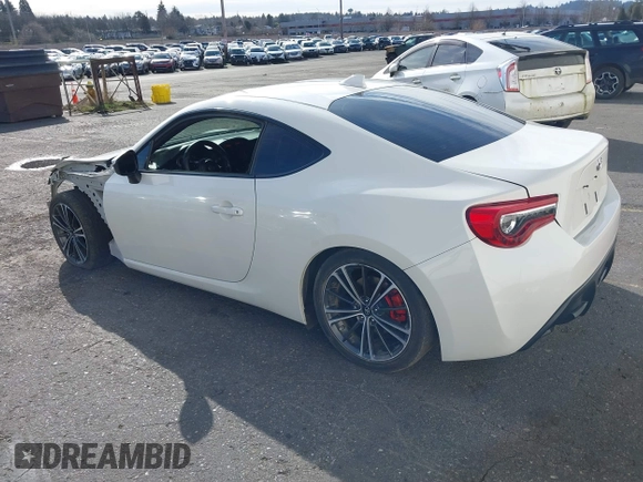 2019 Toyota 86 with VIN JF1ZNAA13K8700059, listed as a IAAI auction lot 41642688 with 112,743 mi miles. Bid and sale history available at carsss.com. Image 3.