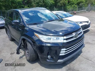 2019 Toyota Highlander SE z VIN 5TDJZRFH0KS585898, wystawiony jako IAAI lot #42311125 z przebiegiem 196 084 mil mil oraz . Historia ofert i sprzedaży dostępna na DreamBid. Obrazek 1.