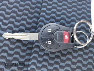 2019 Nissan Note SV with VIN 3N1CE2CPXKL353910, listed as a IAAI auction lot 41915428 with 197,543 mi miles and . Bid and sale history available at DreamBid. Image 11.