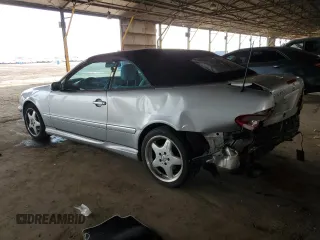 2000 Mercedes-Benz CLK 320/430 z VIN WDBLK70G3YT033094, wystawiony jako Copart lot #49511445 z przebiegiem 193 281 mil mil oraz Szkoda całkowita • Salvage title. Historia ofert i sprzedaży dostępna na DreamBid. Obrazek 2.