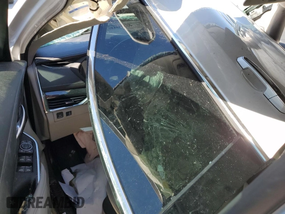 2020 Cadillac XT4 FWD Premium Luxury z VIN 1GYFZCR48LF128683, wystawiony jako Copart lot #49591405 z przebiegiem Nie podano mil oraz Szkody całkowita. Historia ofert i sprzedaży dostępna na DreamBid. Obrazek 8.