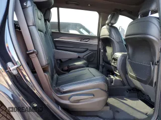 2024 Jeep Grand Cherokee Limited z VIN 1C4RJKBG9R8596962, wystawiony jako Copart lot #51302545 z przebiegiem 5 929 mil mil oraz Czysty tytuł • Clean title. Historia ofert i sprzedaży dostępna na DreamBid. Obrazek 11.