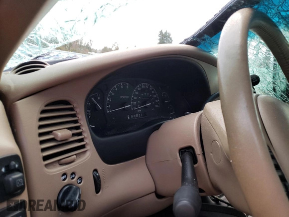 2001 Ford Explorer z VIN 1FMZU85P51ZA00343, wystawiony jako Copart lot #85793084 z przebiegiem Nie podano mil oraz Nie do naprawy • Non repairable. Historia ofert i sprzedaży dostępna na DreamBid. Obrazek 9.