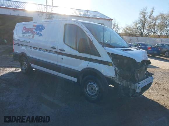 2019 Ford Transit with VIN 1FTYE1YM9KKB70785, listed as a IAAI auction lot 40818143 with 96,199 mi miles. Bid and sale history available at carsss.com. Image 1.