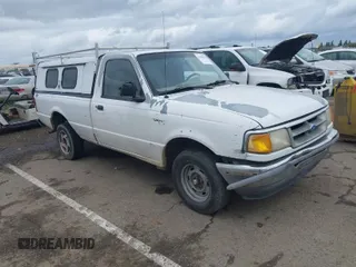 1997 Ford Ranger XLT with VIN 1FTCR10A8VUD39042, listed as a IAAI auction lot 41888576 with 131,902 mi miles. Bid and sale history available at carsss.com. Image 1.