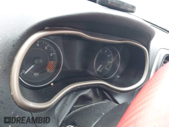2014 Jeep Cherokee Limited с VIN 1C4PJMDS8EW277675, выставлен на аукционе IAAI как лот 42386903 с пробегом 136 637 миль миль и . История ставок и продаж доступна на DreamBid. Изображение 7.