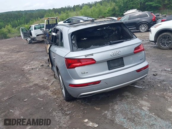 2019 Audi Q5 Premium Plus with VIN WA1BNAFYXK2082219, listed as a IAAI auction lot 42162508 with Not provided miles and . Bid and sale history available at DreamBid. Image 3.