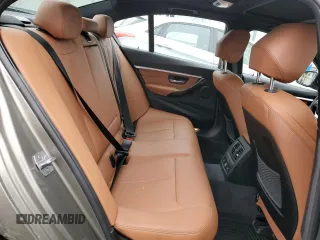 2017 BMW 3 Series 330i xDrive z VIN WBA8D9G50HNU59764, wystawiony jako Copart lot #54645245 z przebiegiem 88 442 mil mil oraz Szkoda całkowita • Salvage title. Historia ofert i sprzedaży dostępna na DreamBid. Obrazek 10.